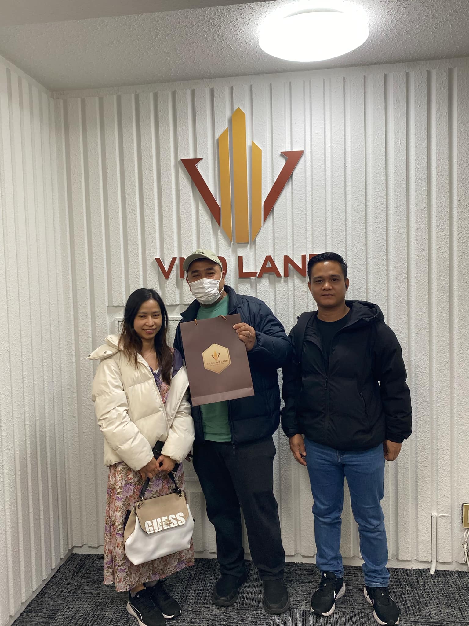 d982525a-da8c-44a2-b6ef-e0a058e36287